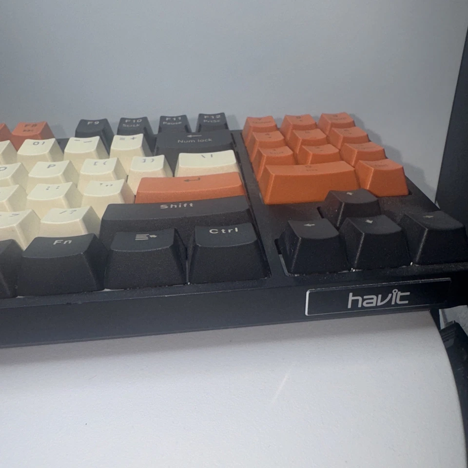 Havit KB487L-US Mechanical Keyboard Wired Compact PC Keyboard w/ Number Pad - Image 3 of 4