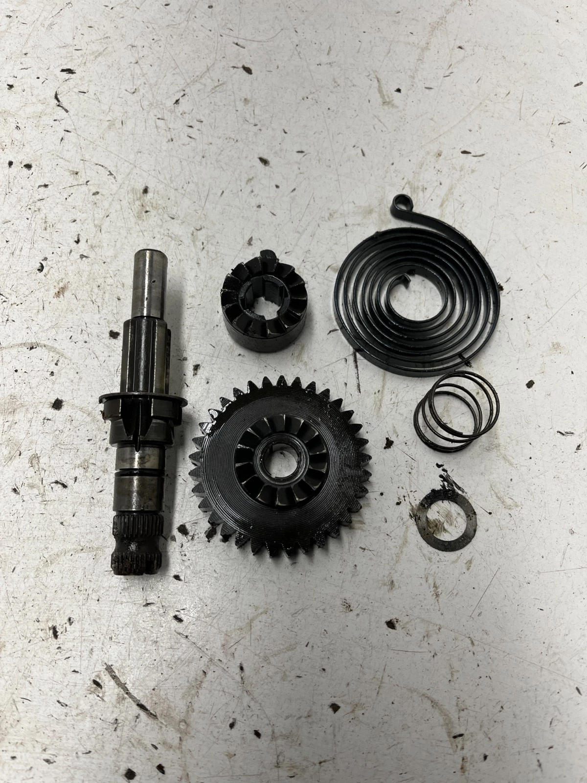 74 1974 Harley Davidson SR100 Sr 100 Baja OEM Kickstart Gear Shaft Spring Kick