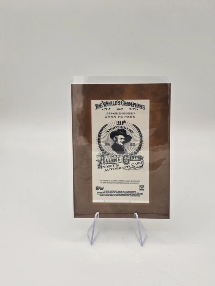 Mini Topps Allen & Ginter Chan Ho Park 2025 con marco automático #MA-CP Foto 2 de 2