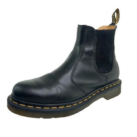 Women's Size 6M Dr Martens Smooth Leather Chelsea Boots in Black