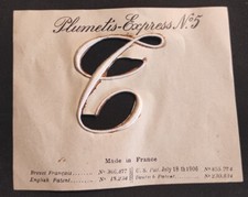 Broderie lettre brodée " T " Plumetis-Express N°5  mercerie monogramme initiale