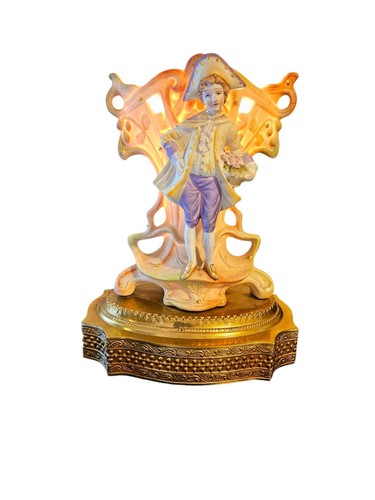 Vintage Bisque Porcelain & Brass Lamp, Bedside Lighting, Night Lamp, Brass Decor - Picture 4 of 10