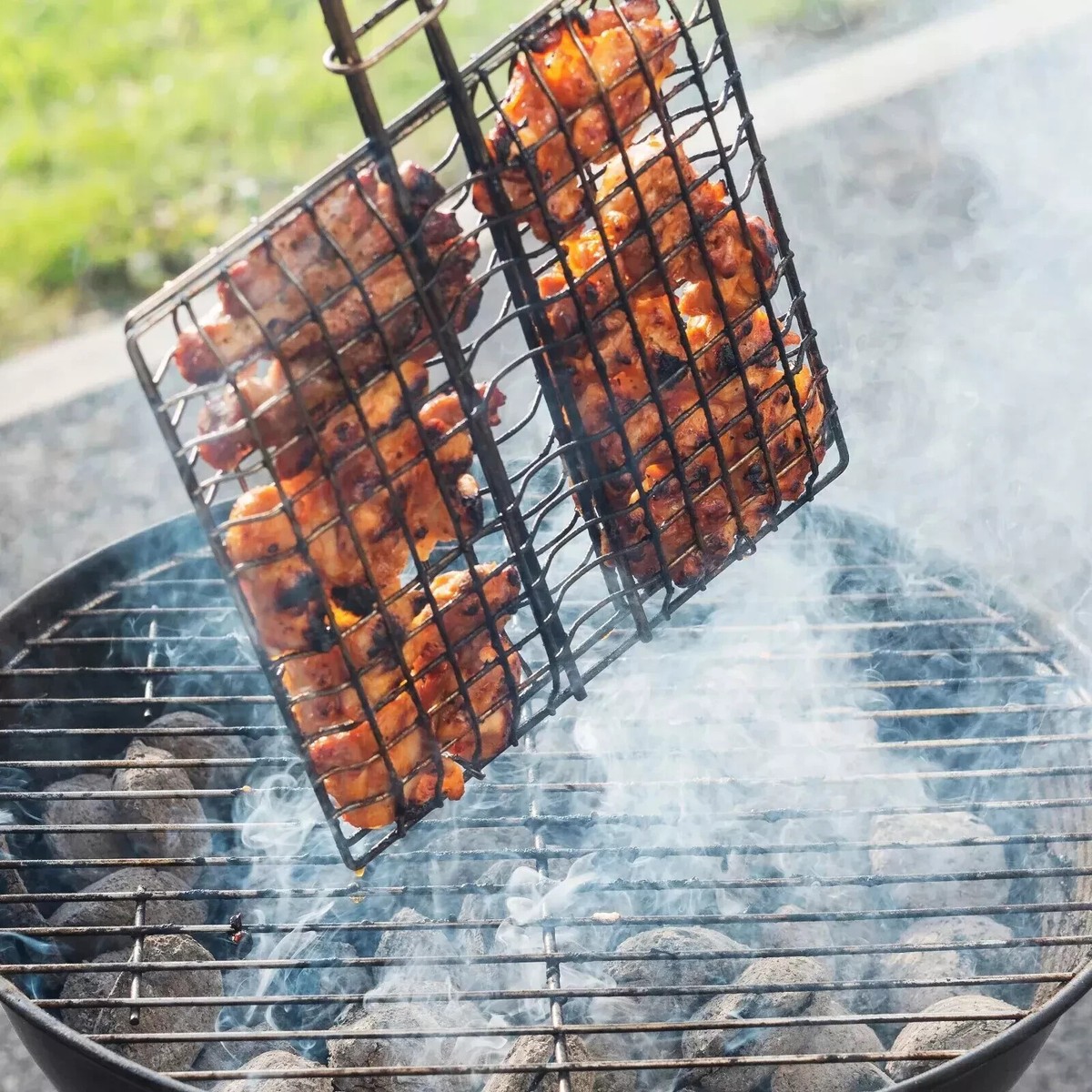 BBQ Mesh Grill Basket Rack Barbecue Handle Meat Burger Fish Stand Outdoor  Garden