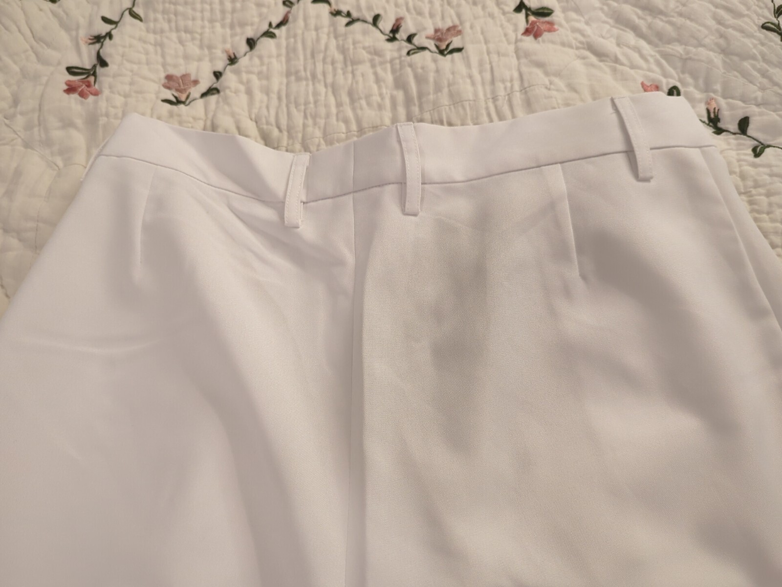 Men's Basic Polyester Pleated Bermuda Shorts Whit… - image 3