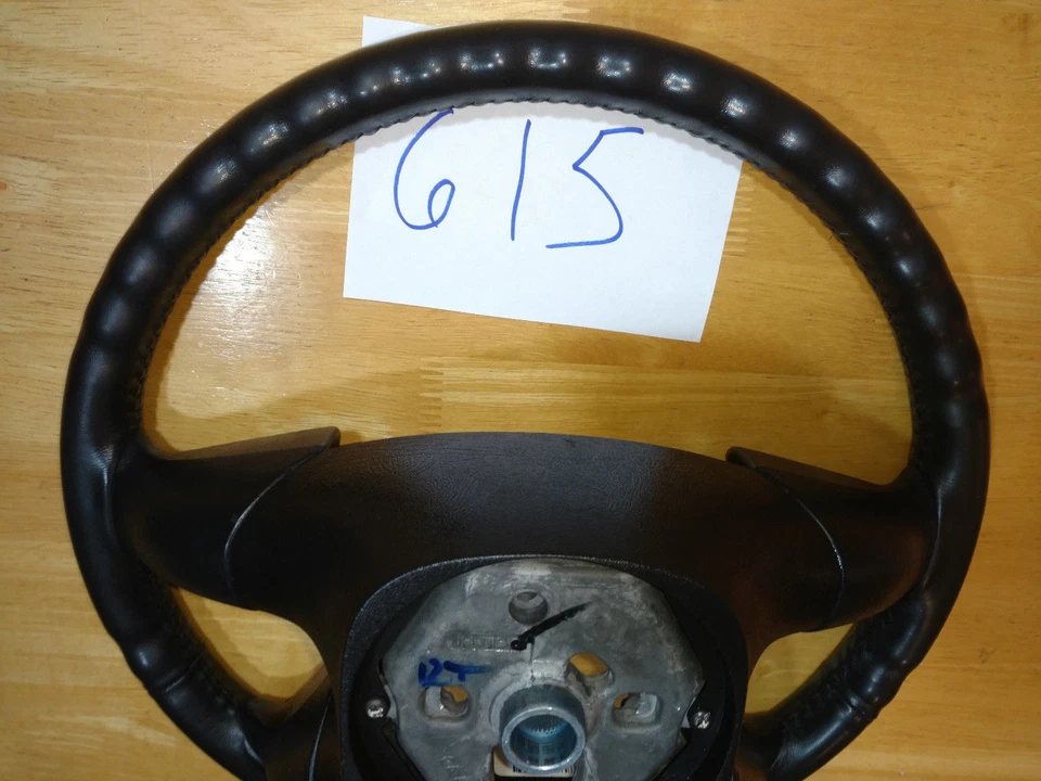 Volante Chevy Silverado 2003-2006 cuero 1500 2500 3500 HD Foto 2 de 4