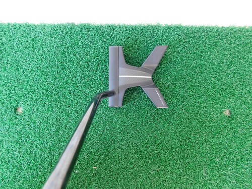 Odyssey TOULON BLACK Indianapolis Putter - 34 1/8" - Picture 8 of 13