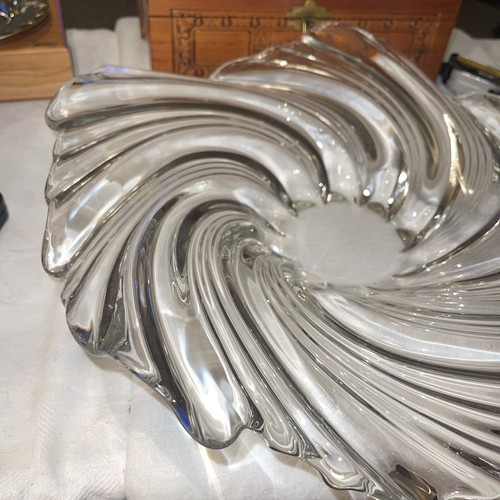Vintage Mikasa Belle Epoque Clear Glass Crystal 15" Swirl Centerpiece Low Bowl - Picture 4 of 11