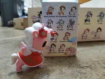 Tokidoki Unicorno Han & Tang Dynasties Wang Zhaojun Art Figure