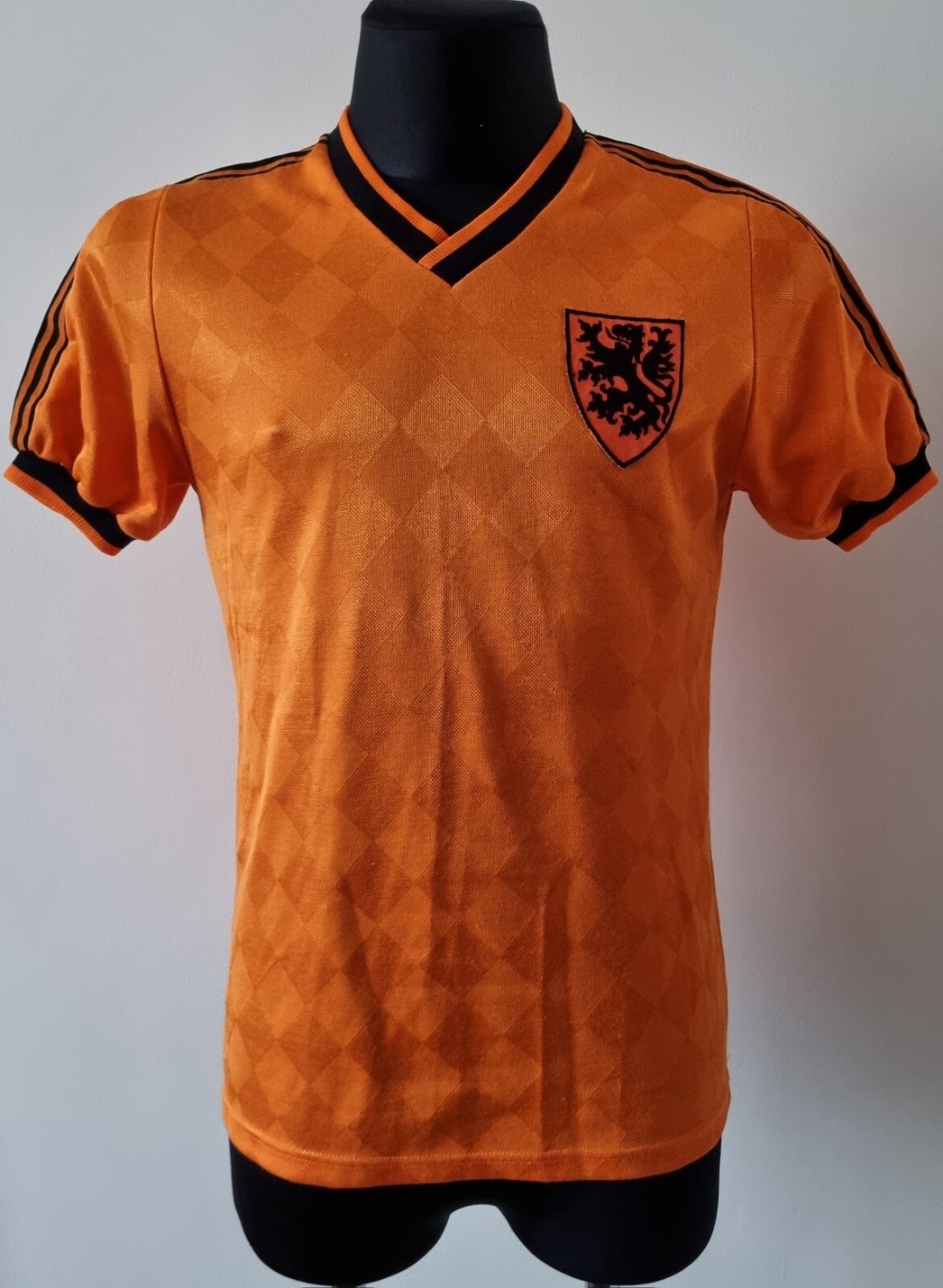 Netherlands 80' Home football Retro cotton shirt size Medium
