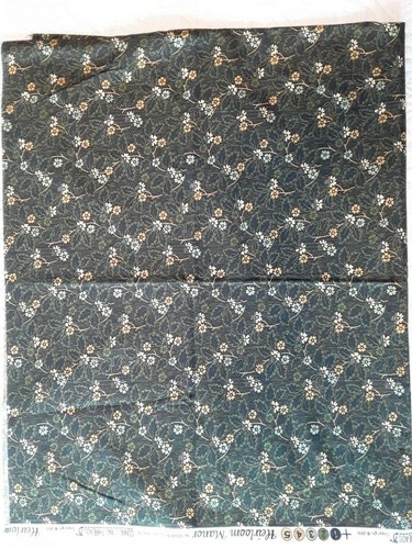 Connecting Threads Heirloom Manor Cotton Fabric Daisy Calico Evergreen Floral 1Y - Picture 2 of 8