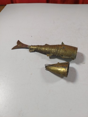 Antique Brass Articulated Fish Spice / Snuff Box - Picture 6 of 9