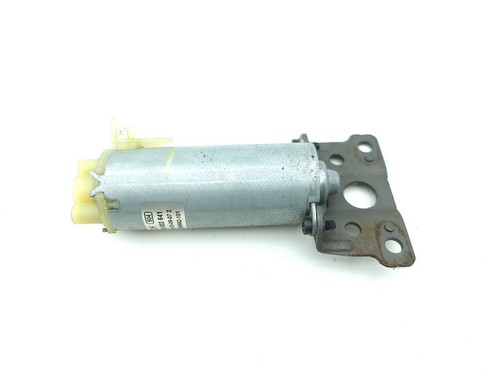 Chrysler Grand Voyager V 2009 Electric Seat Adjustment Motor AMD196132 - Picture 6 of 7