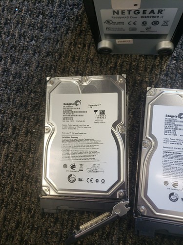 Netgear ReadyNAS Duo RND2000-100NAS With X2 2tb Drives *See No Cord - Picture 5 of 8