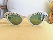 VTG Midcentury Retro '50s White Blue Cat Eye Sunglasses Rockabilly SMALL 5.25"