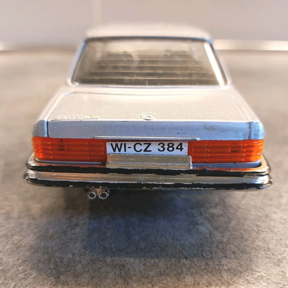 Burago Art. 0122 Mercedes 450 SEL Scala 1:24 Made in Italy  - Immagine 4 di 4