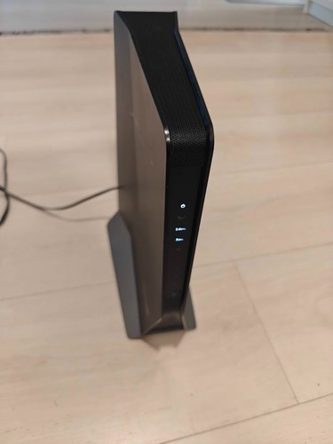 Tested Netgear Nighthawk EAX80 8-Stream WiFi Mesh Extender Router AX6000