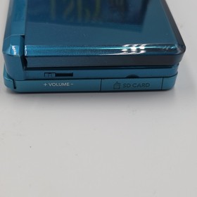 Nintendo 3DS Aqua Blue Console Bundle + Charger + SD Card + I Spy Castle DS Test