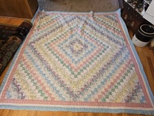 Vintage Trip Around the World Quilt 80x80 Patchwork Squares, Pastel