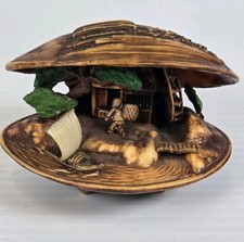 Vintage Japanese Celluloid Clamshell Diorama 1940s