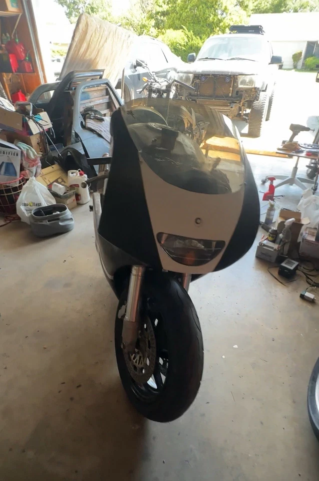 Honda CBR900RR 1994 piezas de repuesto OEM, carenados de carreras de fibra de vidrio personalizados. Foto 2 de 4