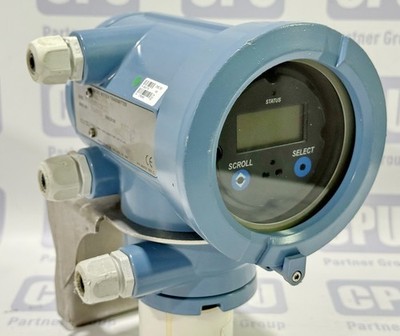 Micro Motion 1700 Coriolis Flow Transmitter 1700R11AEMDZZZ w/ Mounting Bracket