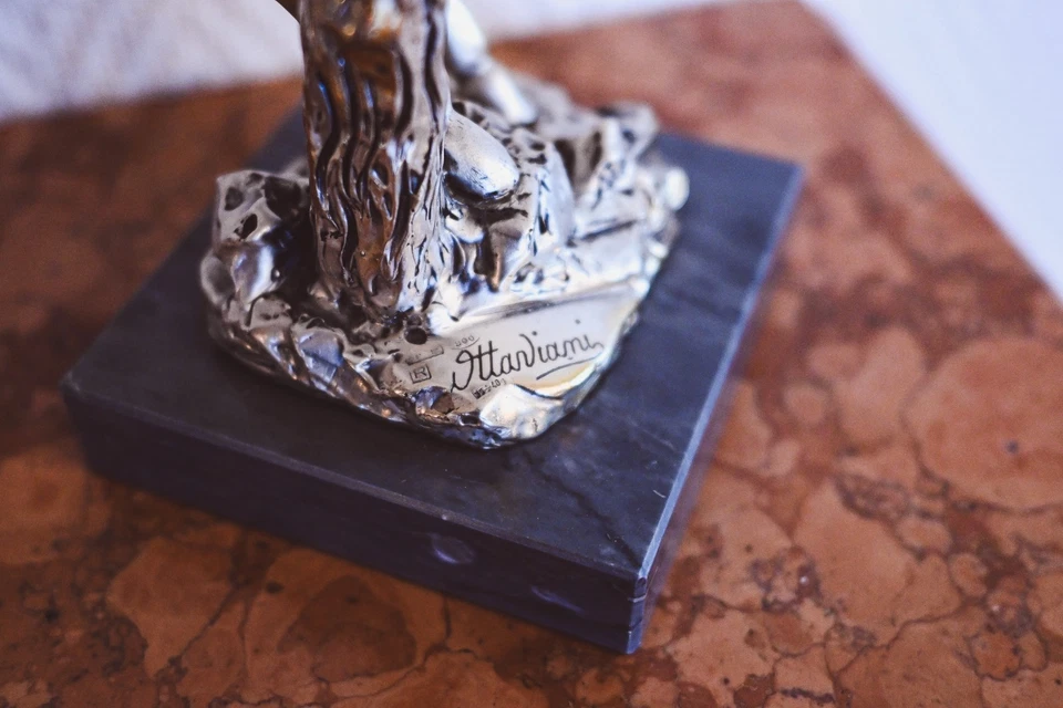 Cavallo Rampante Ottaviani - lamina argento - alto 25 - base marmo - Immagine 2 di 4