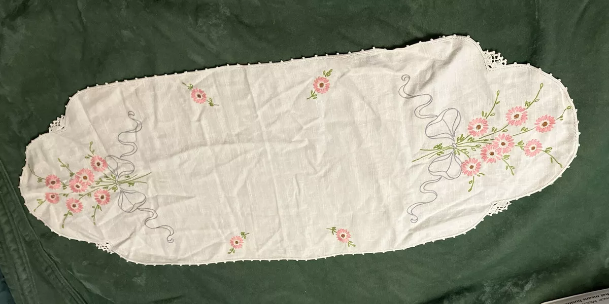 Vintage White Embroidered Linen Bureau Dresser Scarf Table Runner