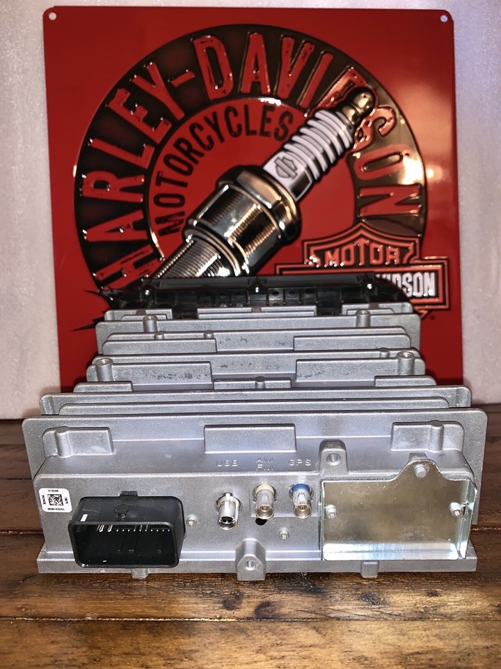 2019 2022 OEM Harley Road Glide Boom Box GTS BBXGTS Radio 76000779A 6.5