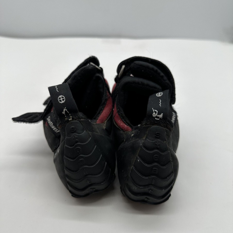 Five Ten Anasazi Youth Size 5 Rock Climbing Shoes Bouldering Kids Hook