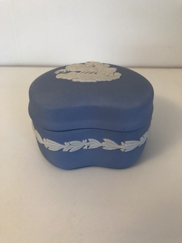 Wedgwood Jasperware, Trinket Box, Wedgwood Blue - Picture 8 of 12