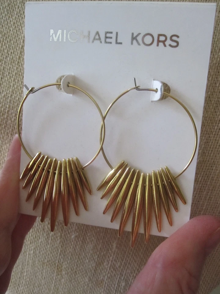 NUEVO CON ETIQUETAS Y Defecto Michael Kors Moda Tribal Tono Dorado Aro Pendientes/Piezas de Espiga-  Foto 4 de 4