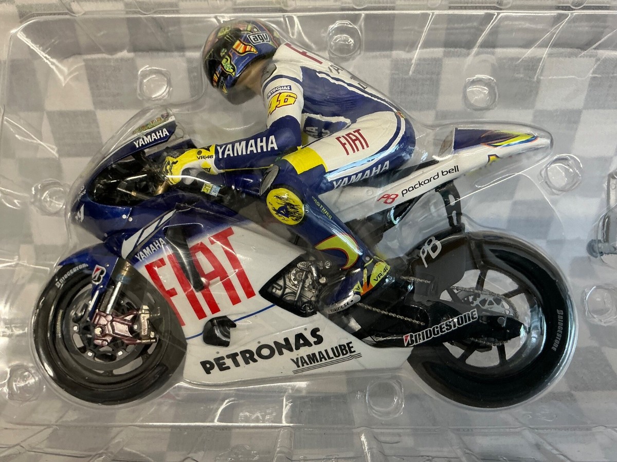 1/12 MINICHAMPS FIAT YAMAHA ROSSI BIKE AND FIGURE VALENCIA 2009