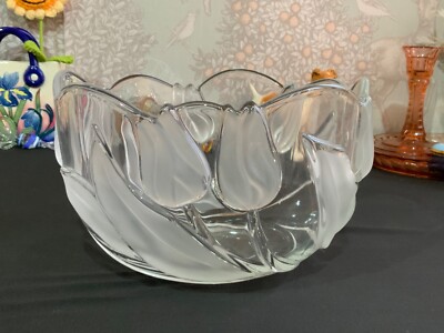 Mikasa Tulpe Tivoli 8'' Kristall Servierschale 8'' Milchglas