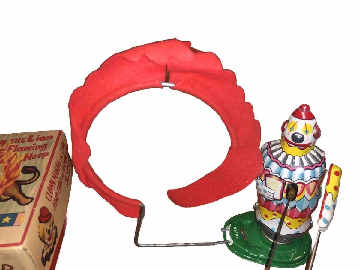 VTG 1950s TPS Clown Making The Lion Jump Thru The Flaming