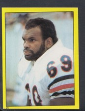Topps 1982 American Football Sticker No 25 - Revie Sorey, Chicago Bears (T56)