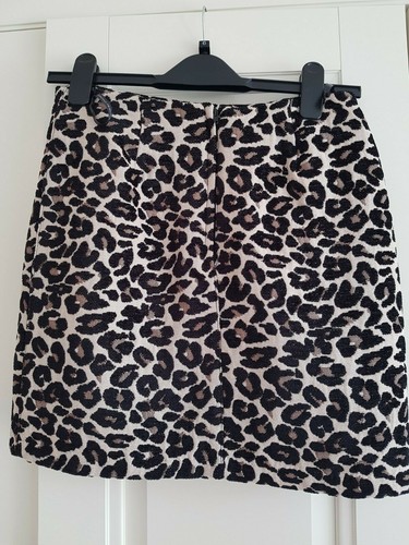 Dorothy Perkins mini skirt- size 6 - Picture 3 of 5