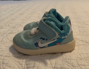 baby girl nike shoes size 3c
