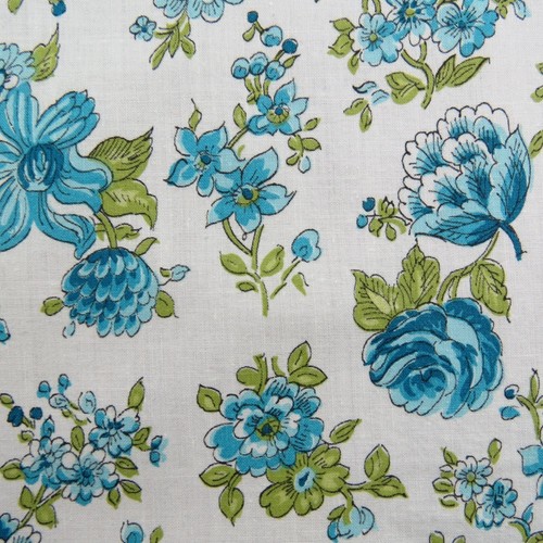 VINTAGE Lightweight Teal Blue White Rose Floral Cotton Fabric 7/8 yard - Picture 4 of 7