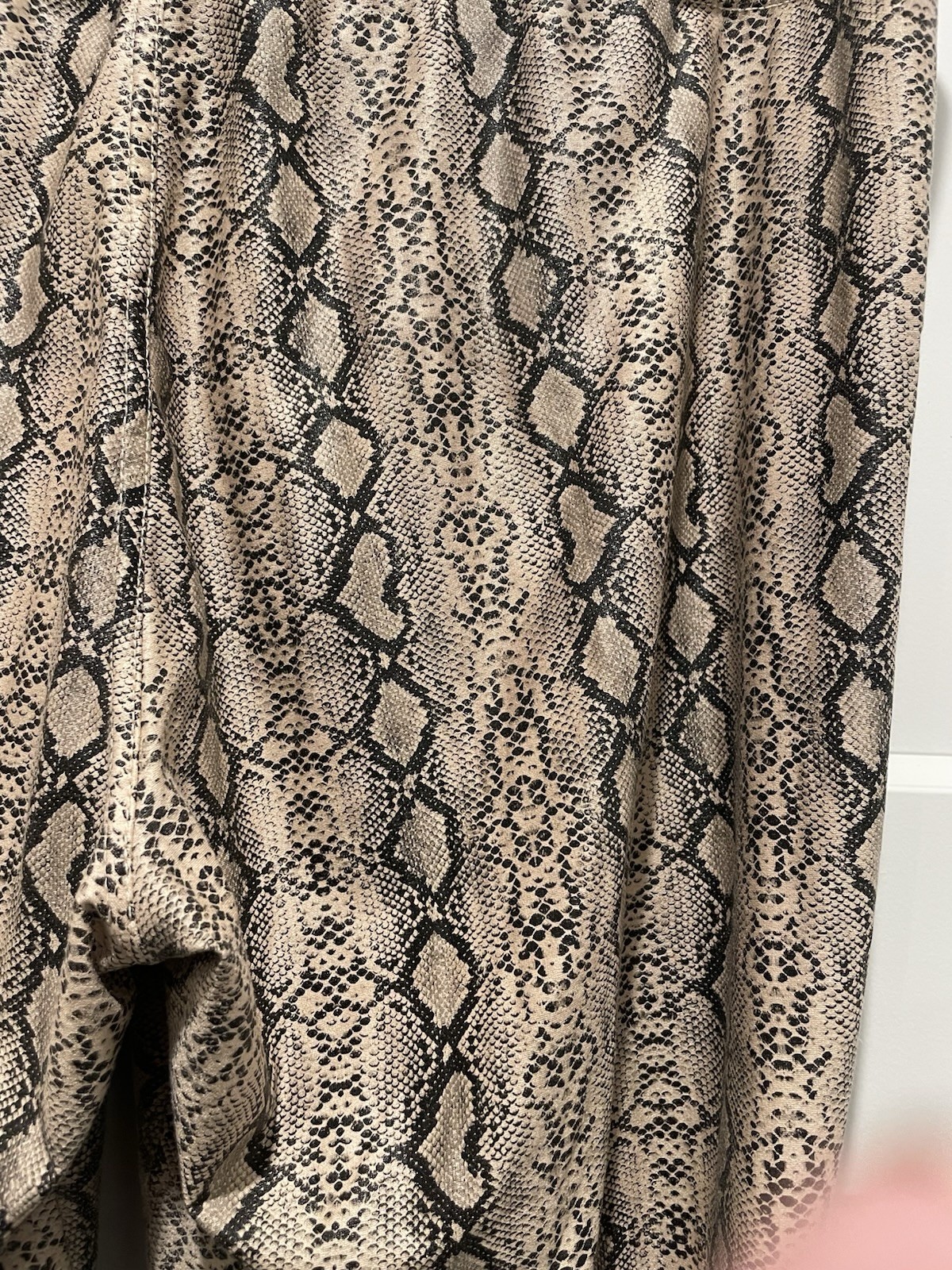 Women's XL Beige Python Print Pull On Jeggings St… - image 6