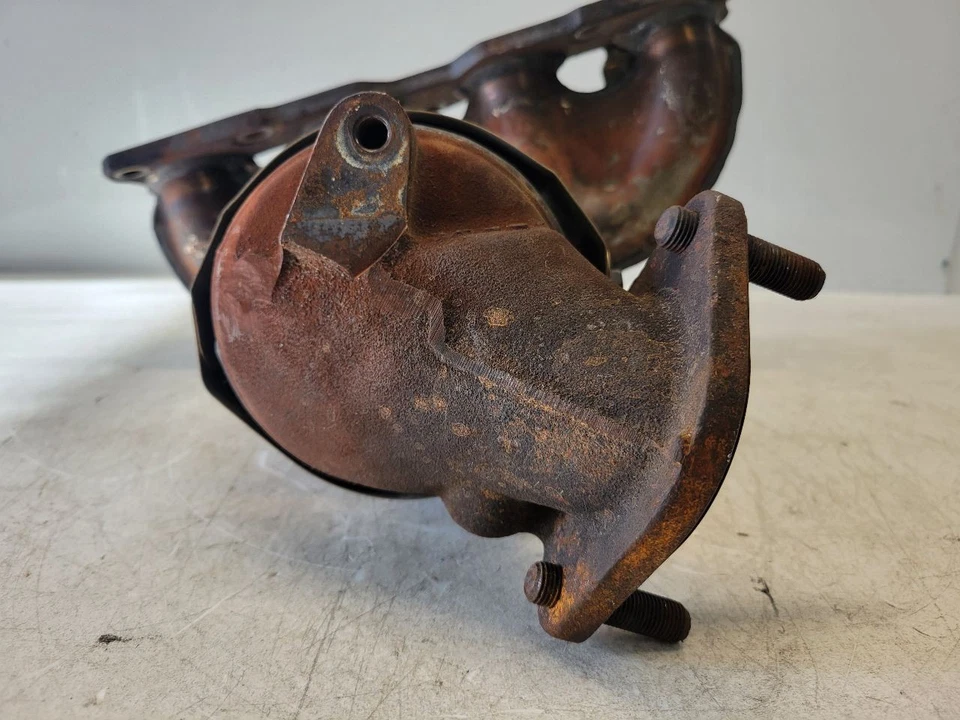 Colector de escape Kia Forte 2010 2011 2012 2013 California OEM 285102G110 Foto 3 de 4