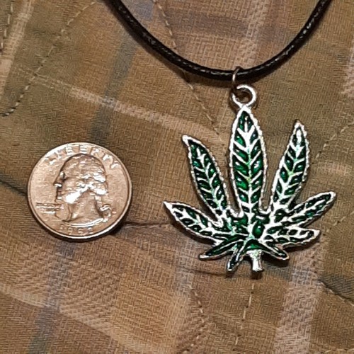 VINTAGE POT LEAF WEED MAIJUNNA Pendant Charm / 26" Adjustable Rope Necklace #2 - Picture 2 of 4