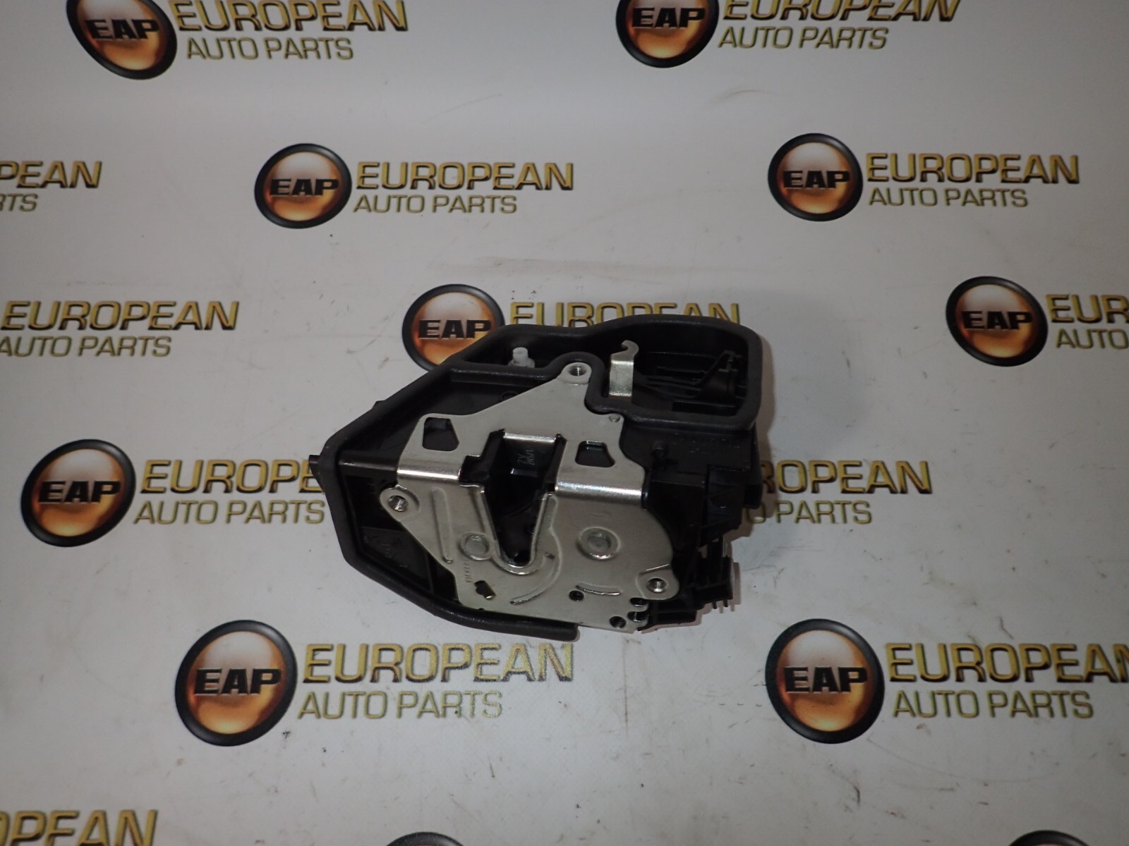 2016 BMW 340i E87 F20 F30 F31 E70 Left Rear Door Lock Latch Actuator