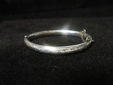 Beautiful Sterling Childs bracelet w/ safety chain