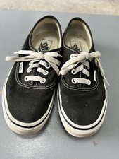 Vans Authentic  Black With White Stitching Low Top Shoes Size 4 (36.5) Preowned