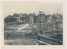 Photo Western Campaign, City? River, Boats WW2 1940 (587a)
