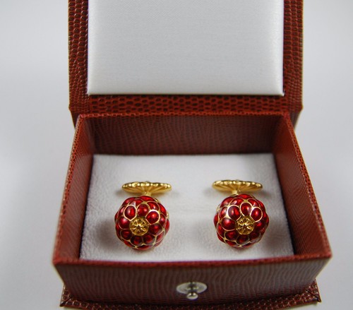 Art Nouveau Raspberry Enamel Cufflinks 0.6" Diameter Men's Cufflinks Gold Plate - Picture 2 of 3