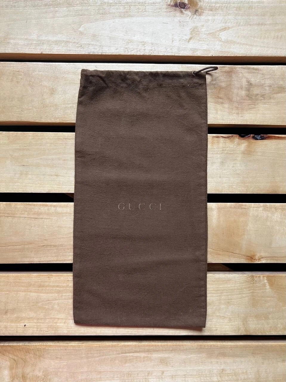 Sacs à poussière Gucci marron avec logo Made in Italy