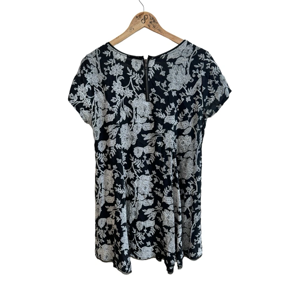 Silence + Noise Black Floral Short Sleeve Mini Dress Womens Size L Casual - Image 2 of 4