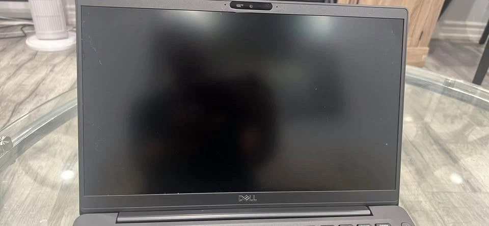 Dell Latitude 7400 14" FHD i5 8th Gen 16GB RAM 256GB SSD Windows 11 Pro - Image 3 of 4