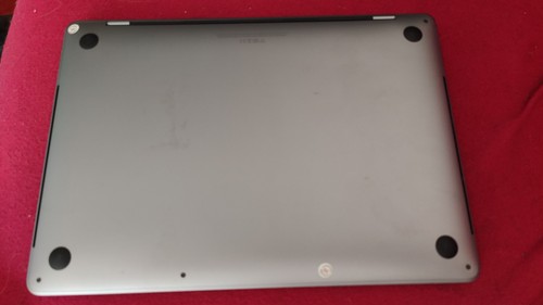 2020 Apple MacBook Pro with 2.0GHz Intel Core i5 (13-inch, 16GB RAM, 1TB SSD) - Afbeelding 8 van 13